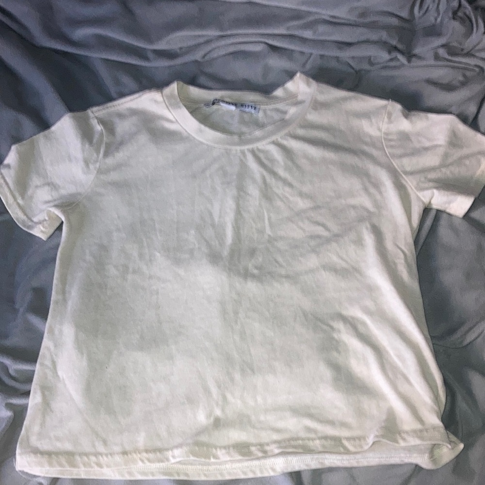 Cute cropped shirt!!